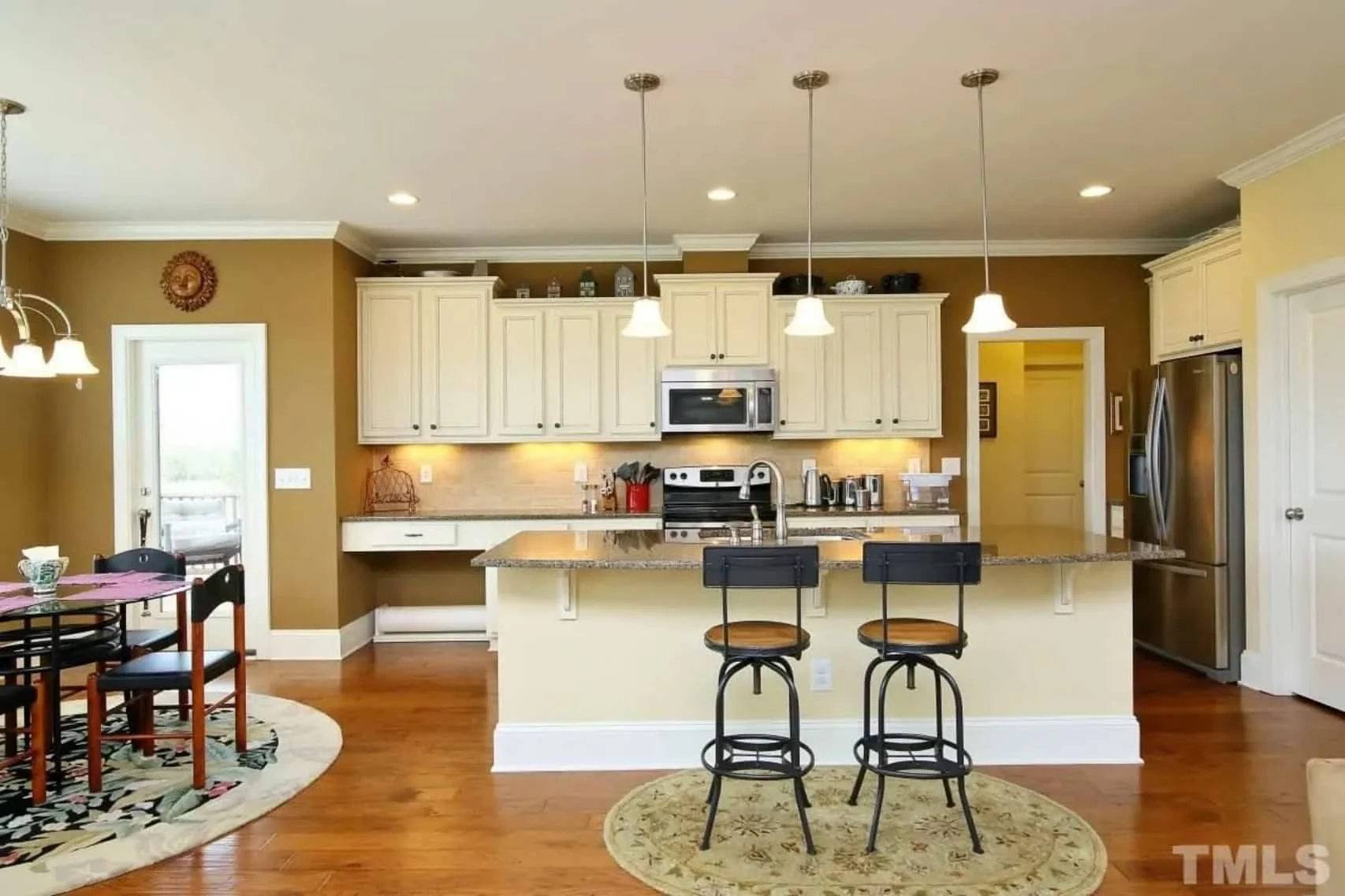 Craftsman house Design with 4 Bed Floor Plan & CAD Blueprint