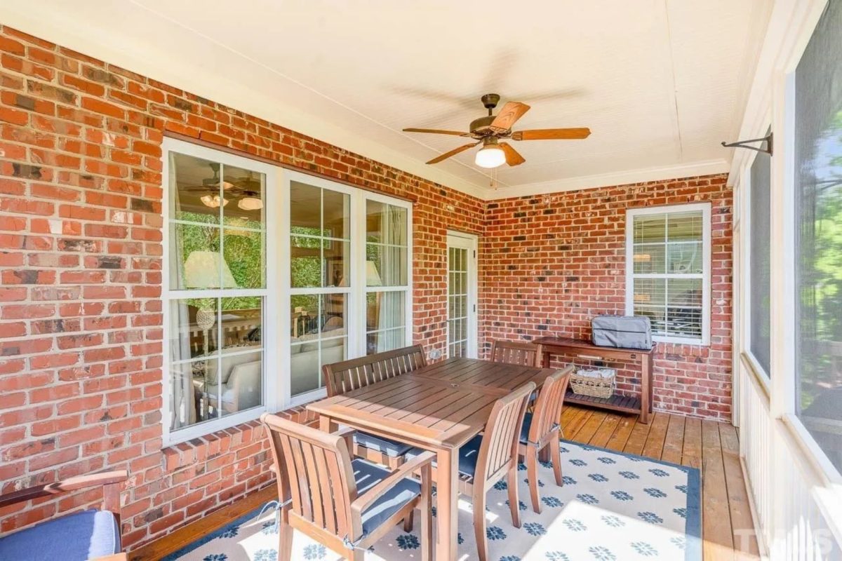 house Design Blueprint: 1.5 Story Traditional Floor Plan CAD