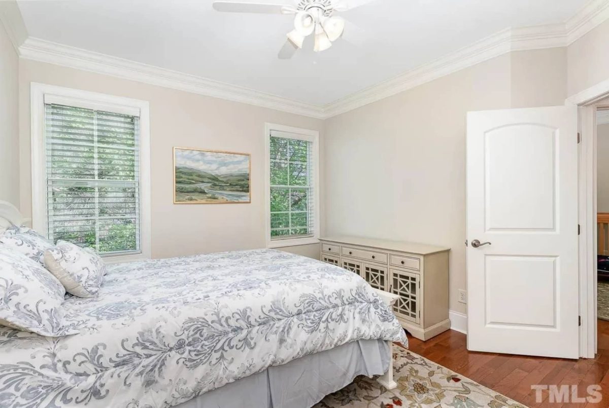 house Design Blueprint: 1.5 Story Traditional Floor Plan CAD