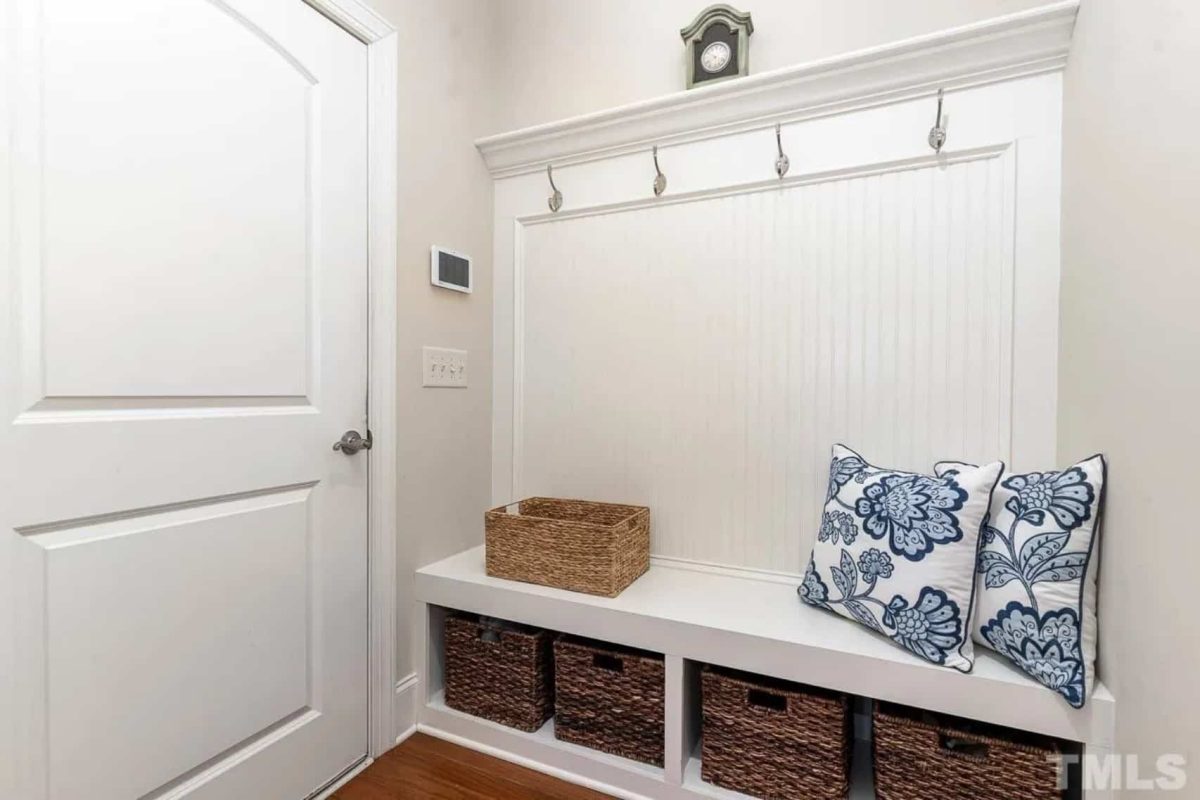 house Design Blueprint: 1.5 Story Traditional Floor Plan CAD