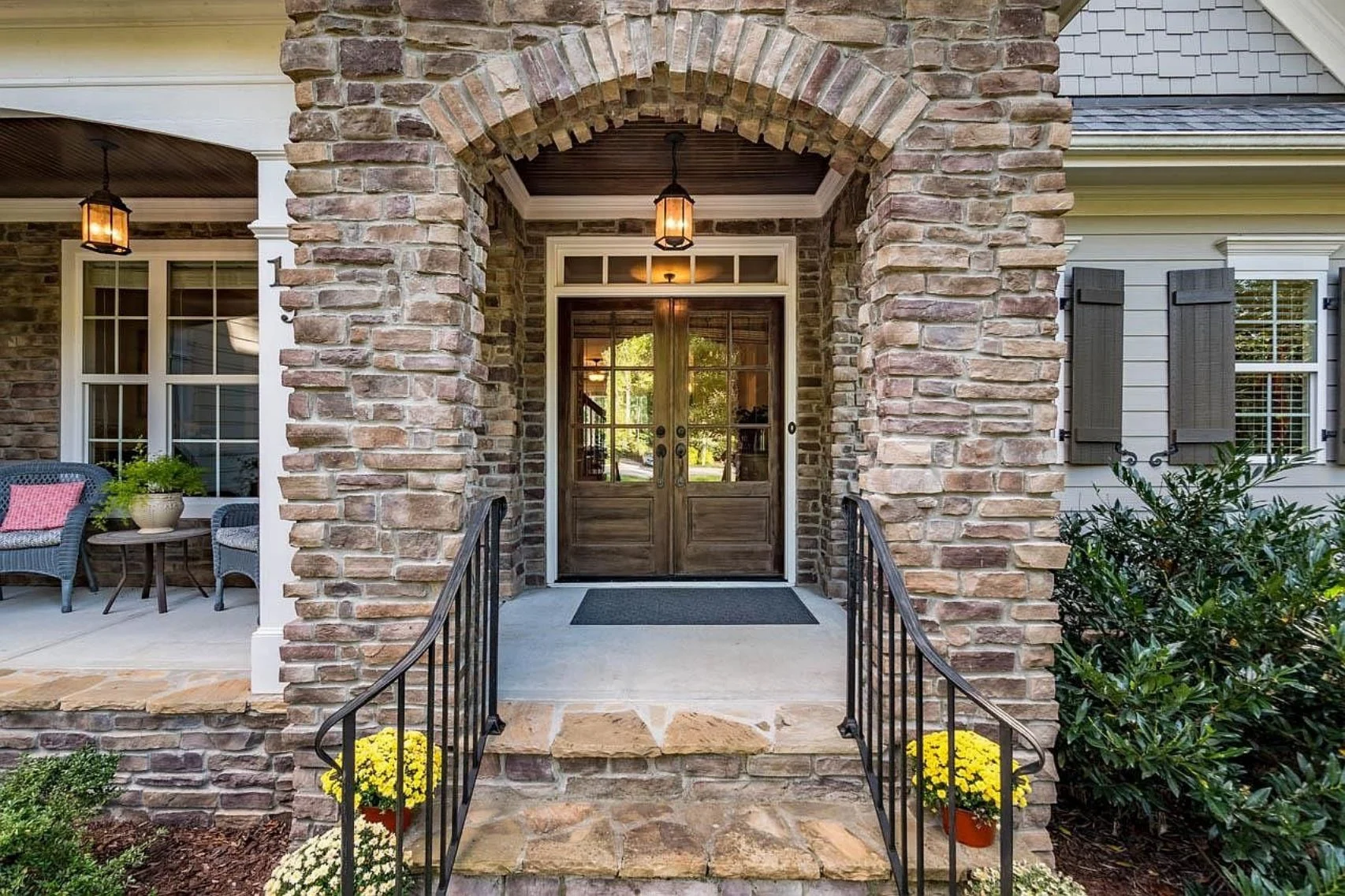 Spacious Craftsman house Plan with 4 Beds