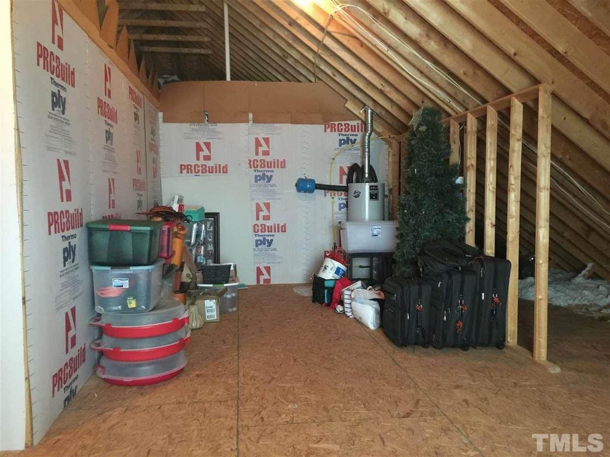 Single-Family house Floor Plan with 3 Beds