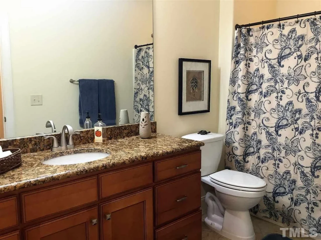 Single-Family house Floor Plan with 3 Beds