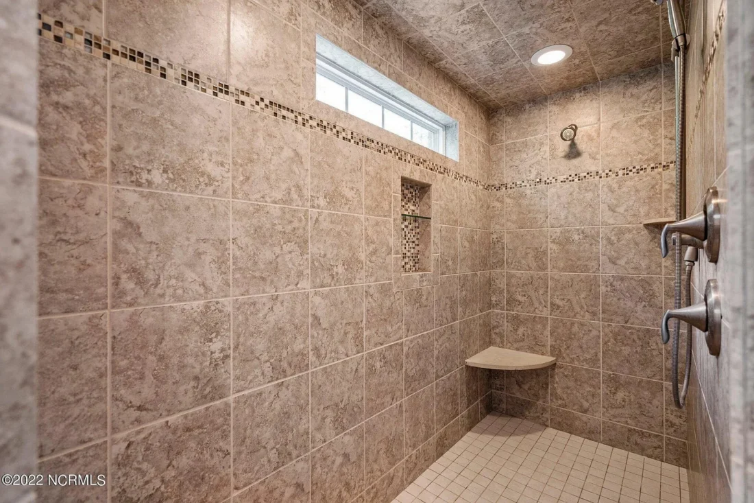 Craftsman house Floor Plan: 4 Bed, 3 Bath, 2-Story Blueprint