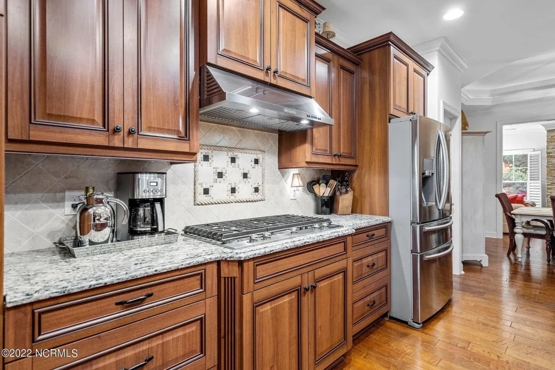 Craftsman house Floor Plan: 4 Bed, 3 Bath, 2-Story Blueprint