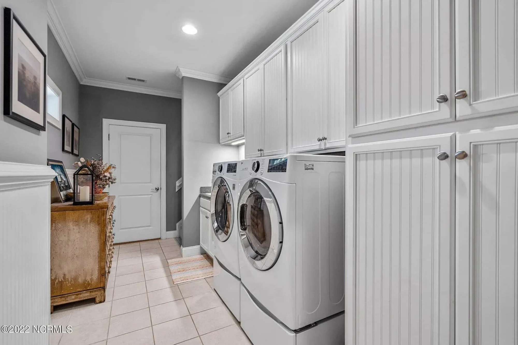 Craftsman house Floor Plan: 4 Bed, 3 Bath, 2-Story Blueprint