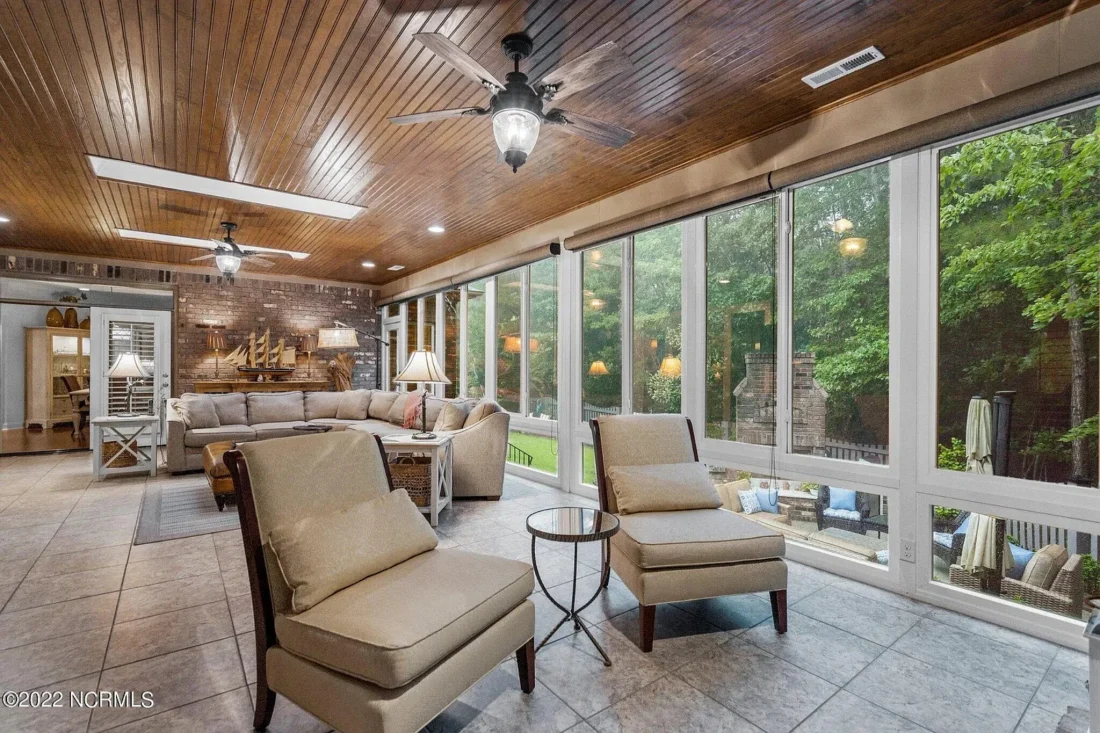 Craftsman house Floor Plan: 4 Bed, 3 Bath, 2-Story Blueprint