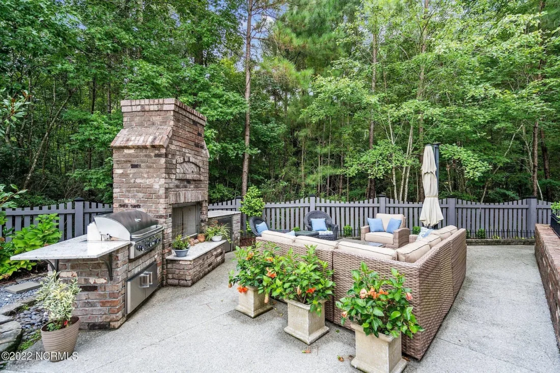 Craftsman house Floor Plan: 4 Bed, 3 Bath, 2-Story Blueprint