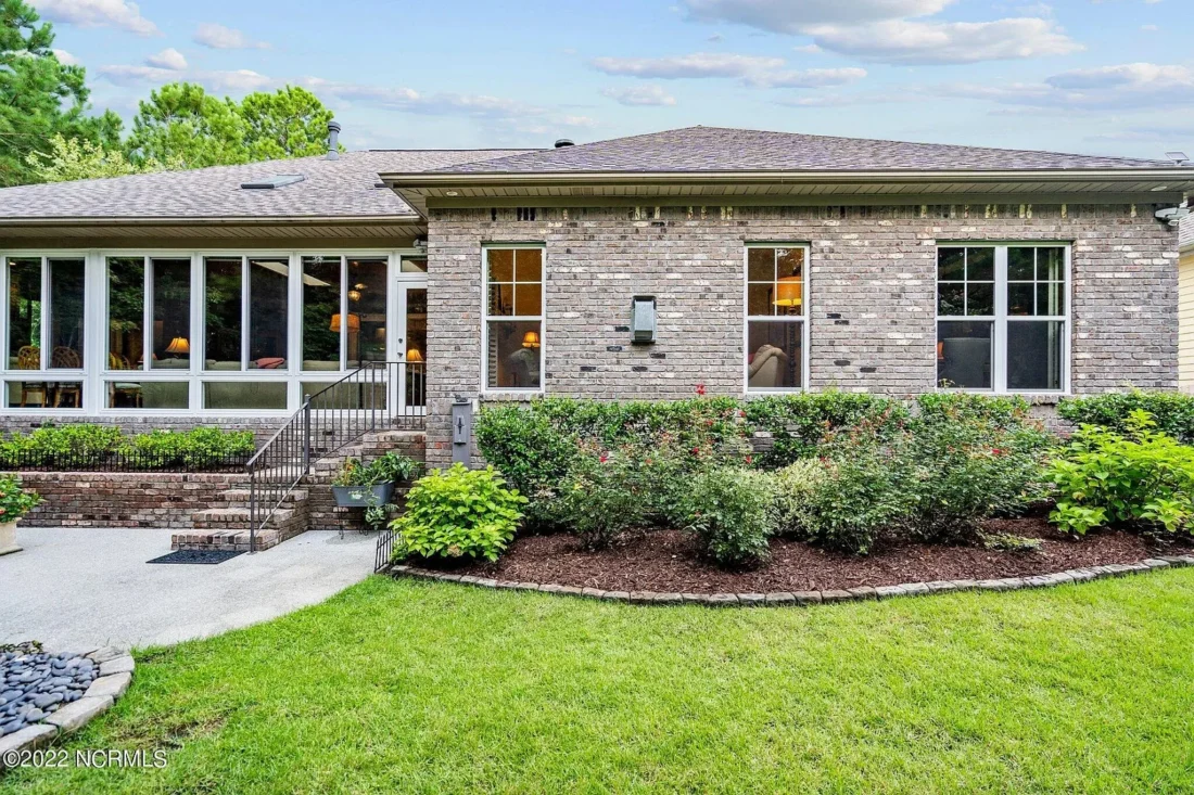 Craftsman house Floor Plan: 4 Bed, 3 Bath, 2-Story Blueprint