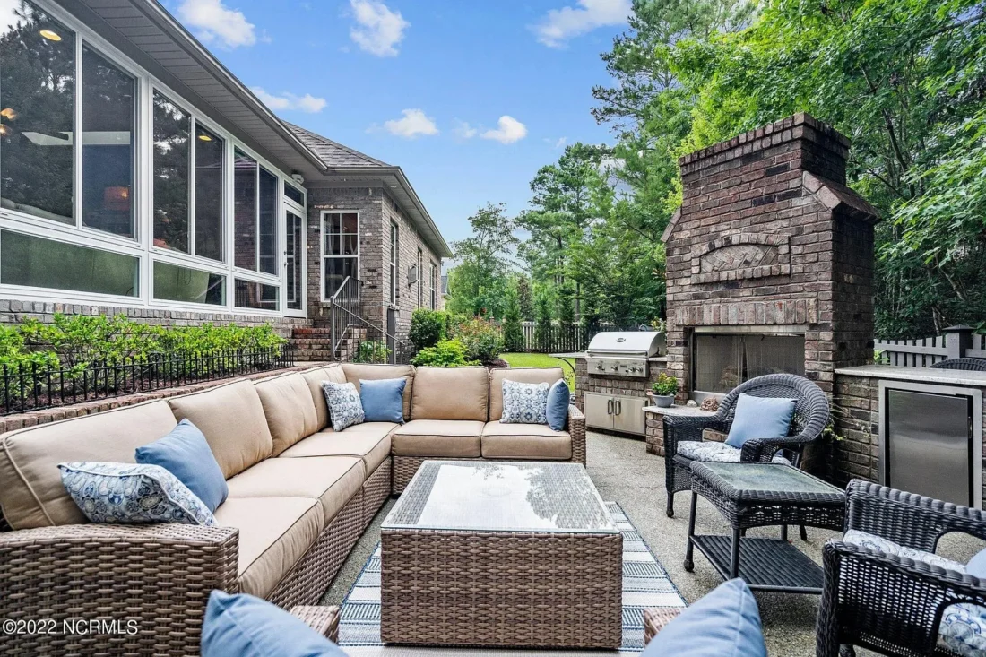 Craftsman house Floor Plan: 4 Bed, 3 Bath, 2-Story Blueprint