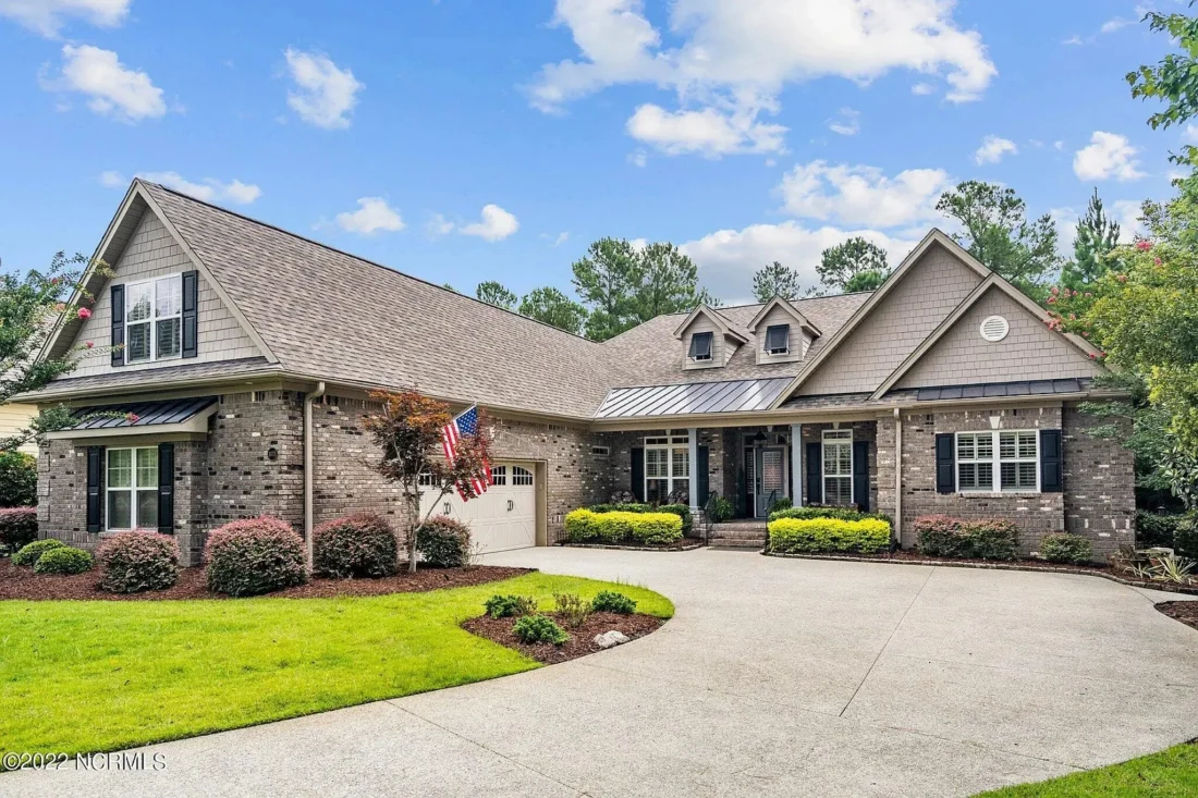 Craftsman house Floor Plan: 4 Bed, 3 Bath, 2-Story Blueprint