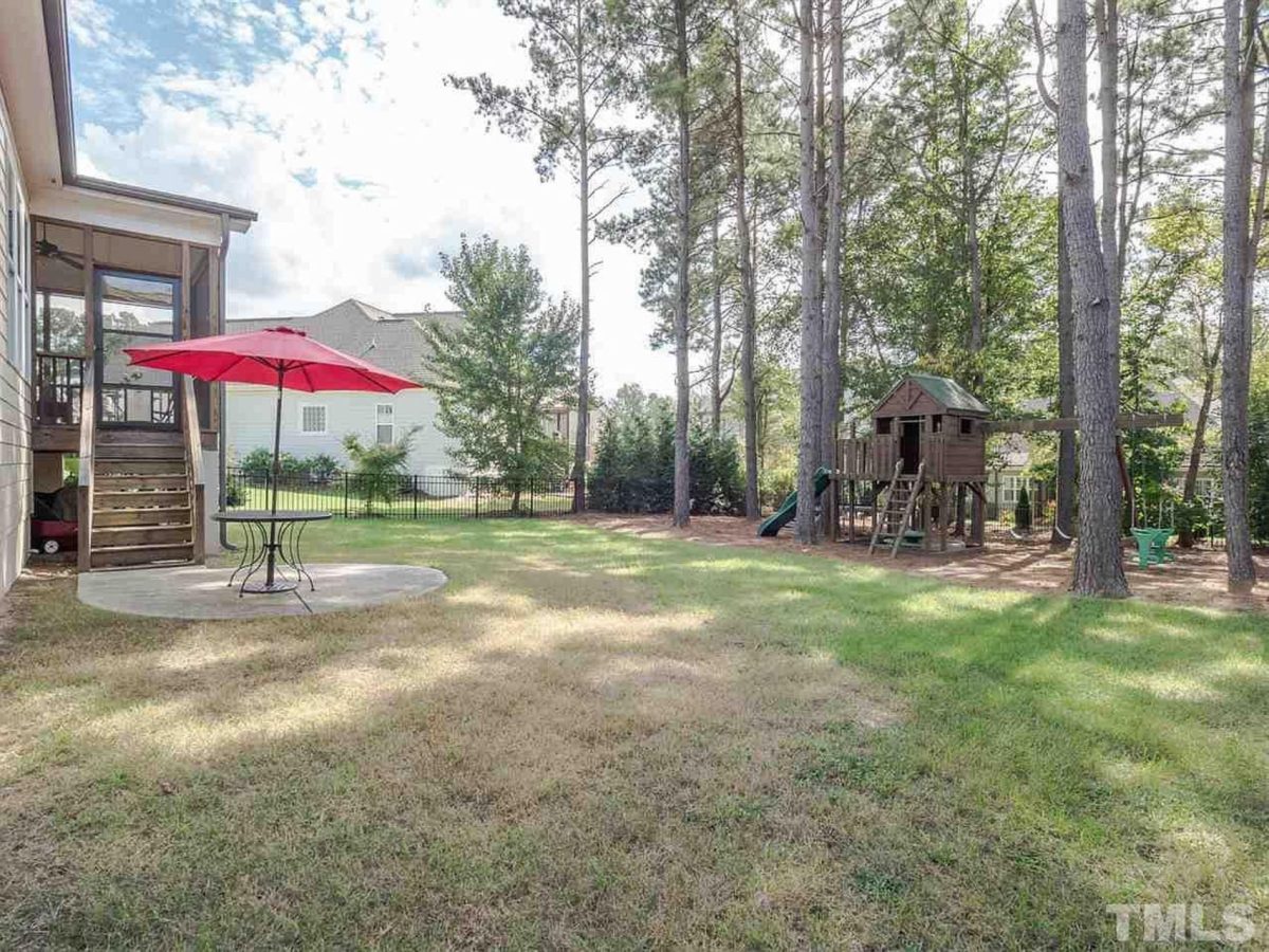 3-Story house Design with CAD Blueprint & Open Floor Plan