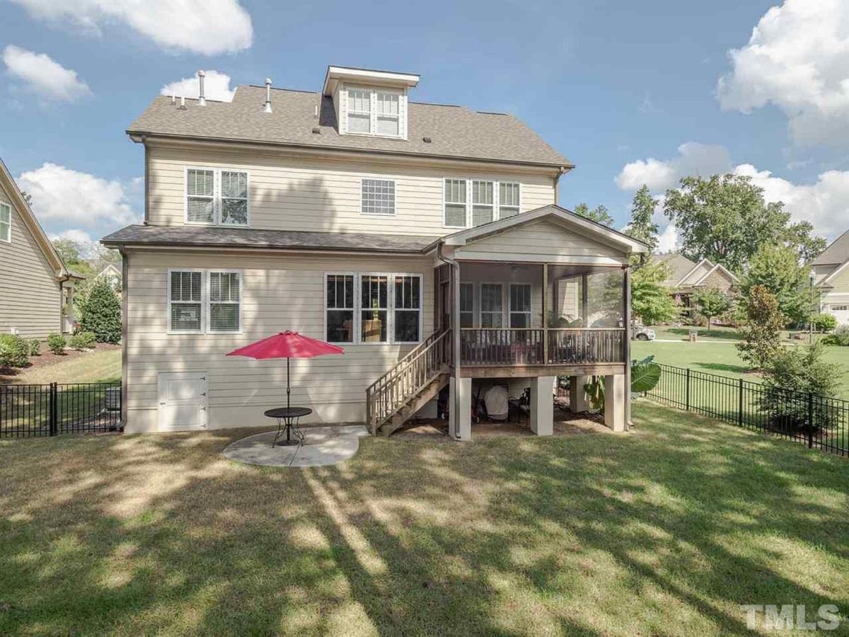 3-Story house Design with CAD Blueprint & Open Floor Plan