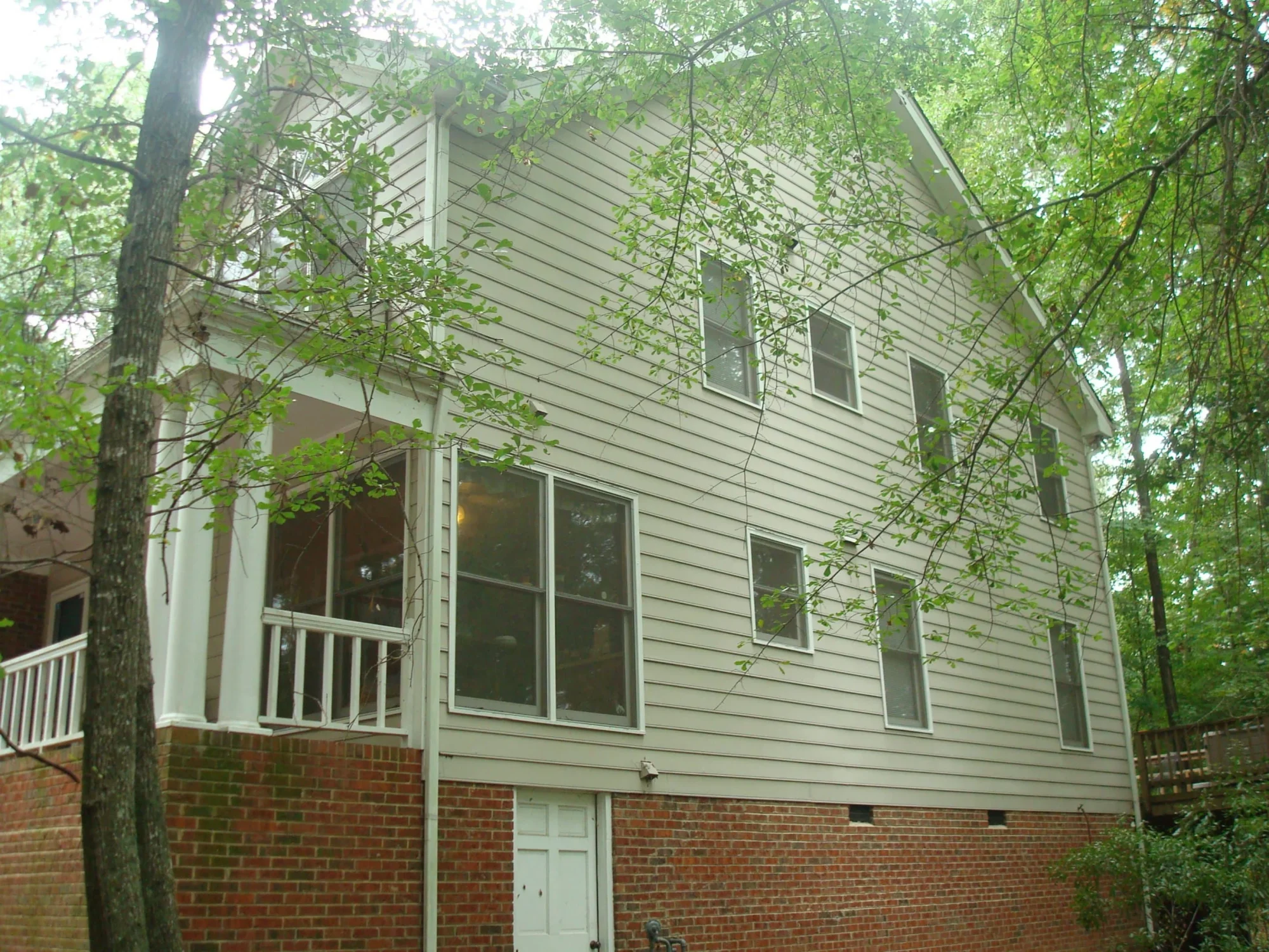 Classic 2-Story house Plan with CAD Designs and Bonus Spaces