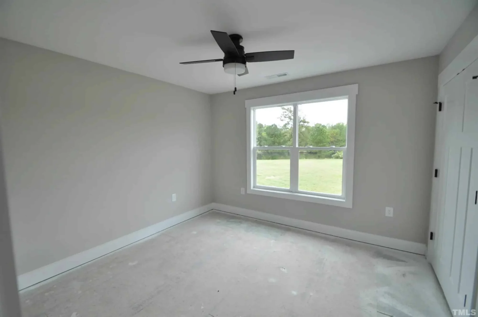 Charming 2-Story house Design with Modern CAD Floor Plan