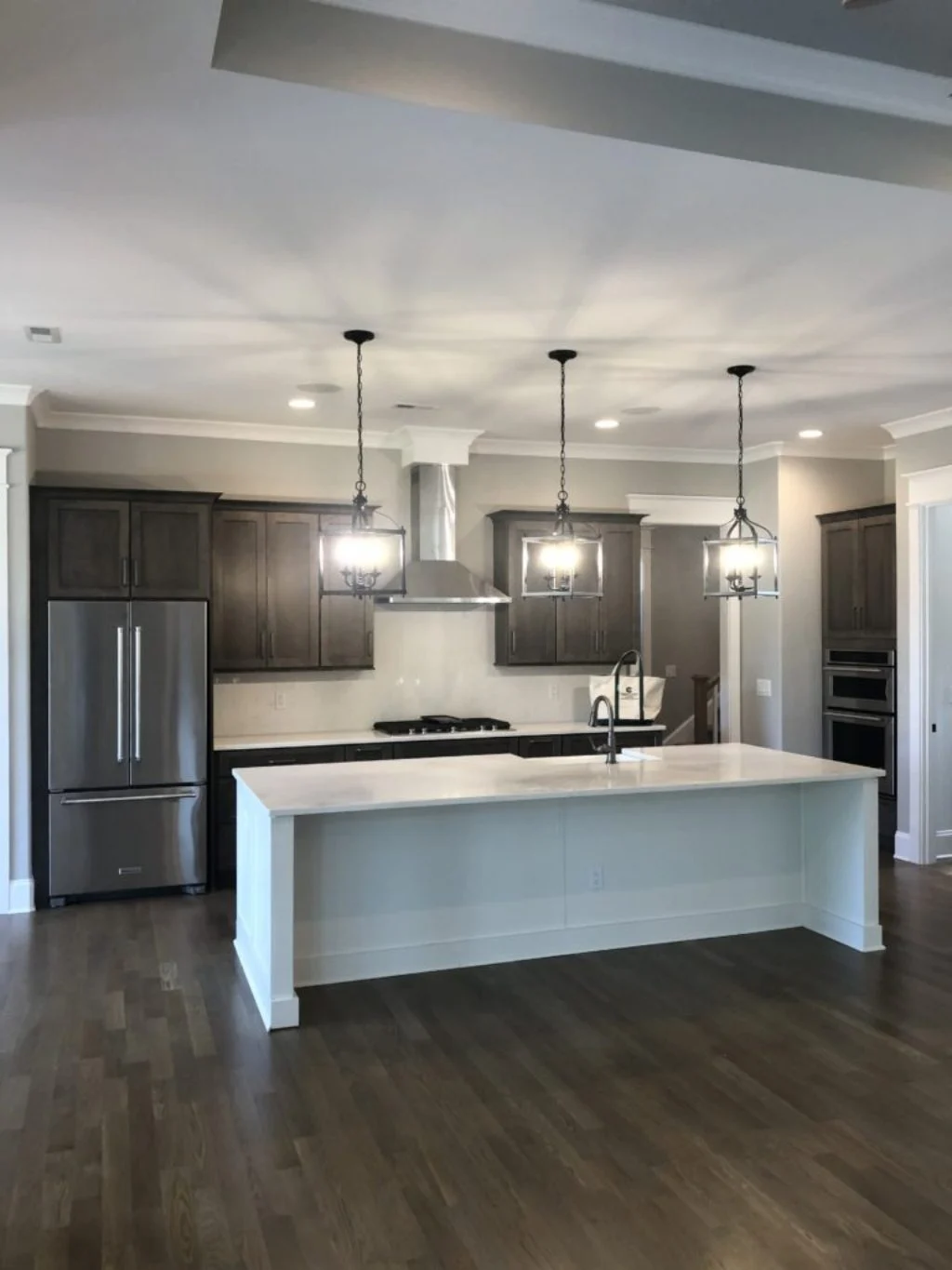 Modern Craftsman house Plan with Spacious Floor Design and CAD Blueprints