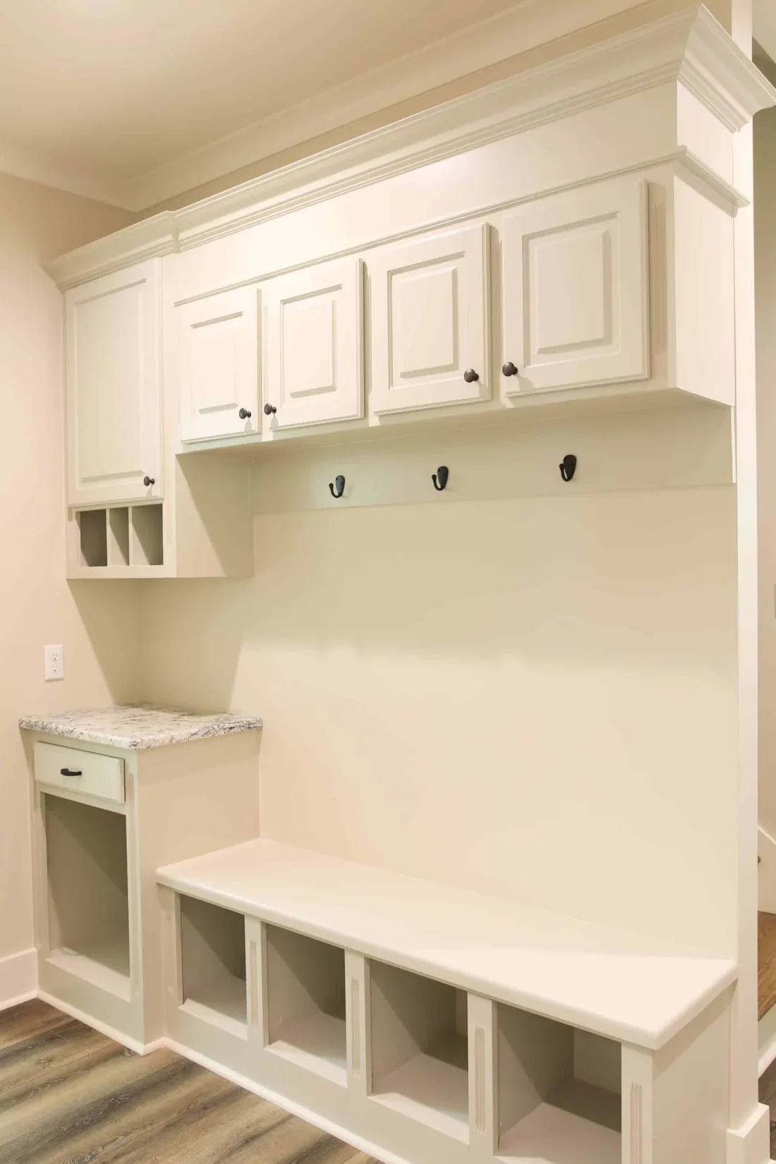 Craftsman house Plan with Bonus Room and Spacious Floor Plan