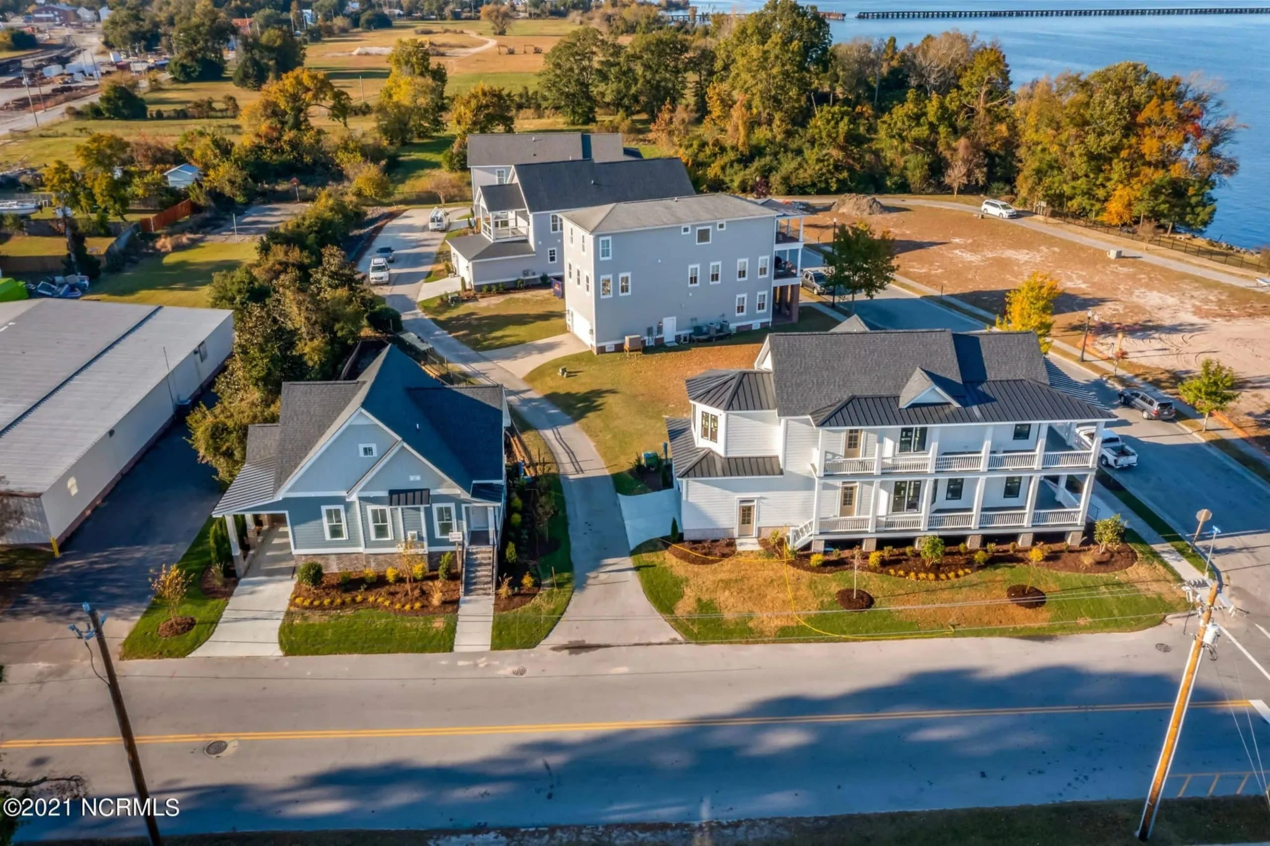 20-1925 HOUSE PLAN - Charleston House Plan - 3-Bed, 2.5-Bath, 2,298 SF 5 Elegant Charleston house Plan with 2-Story CAD Architecture