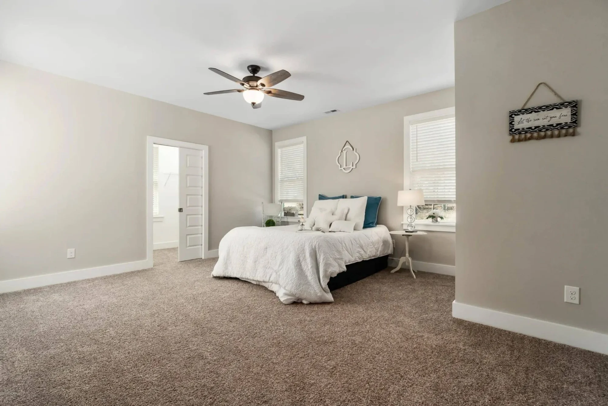 Customizable house Floor Plan with CAD Designs and Blueprint