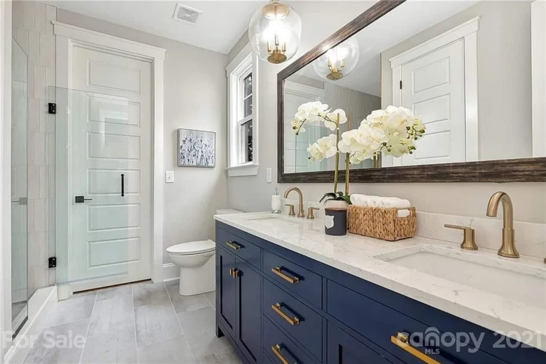 Stylish 4-Bedroom house Plan with CAD Designs and Open Layout