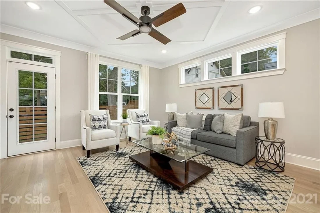 Stylish 4-Bedroom house Plan with CAD Designs and Open Layout