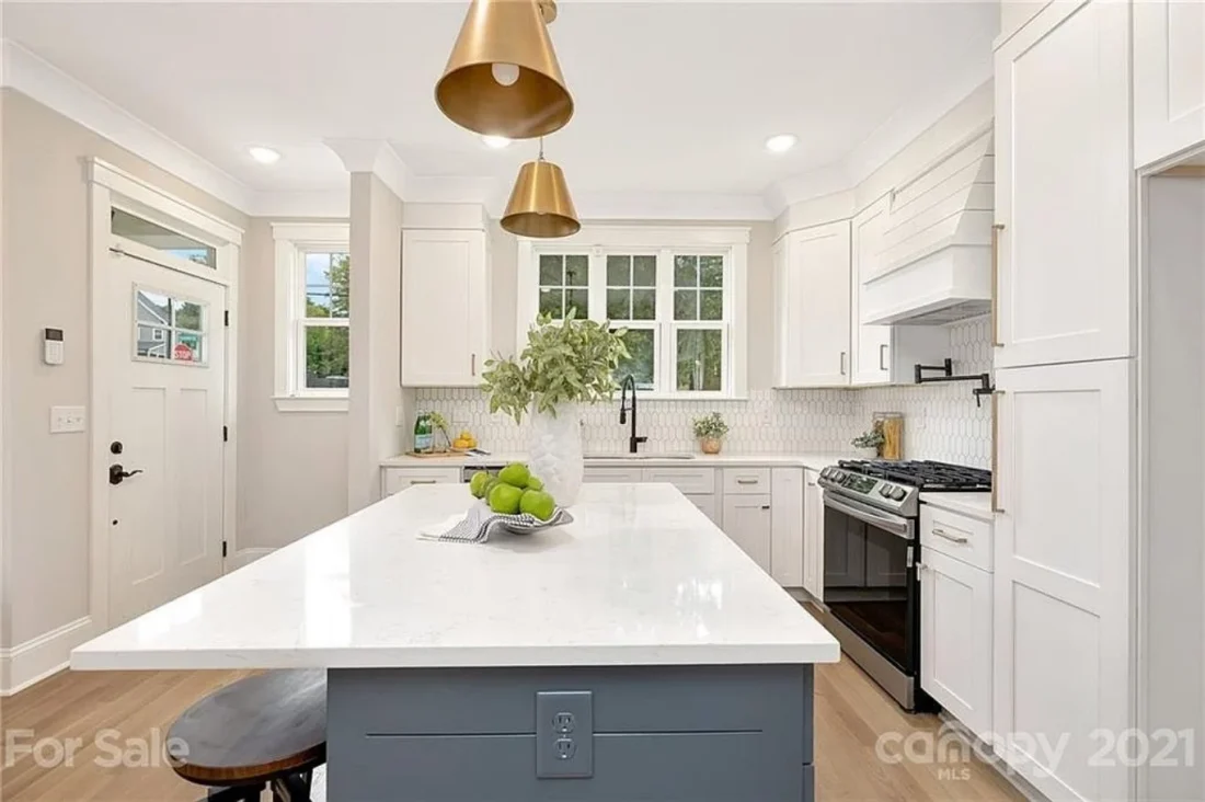 Stylish 4-Bedroom house Plan with CAD Designs and Open Layout