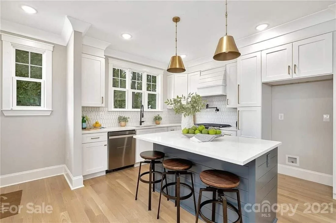 Stylish 4-Bedroom house Plan with CAD Designs and Open Layout