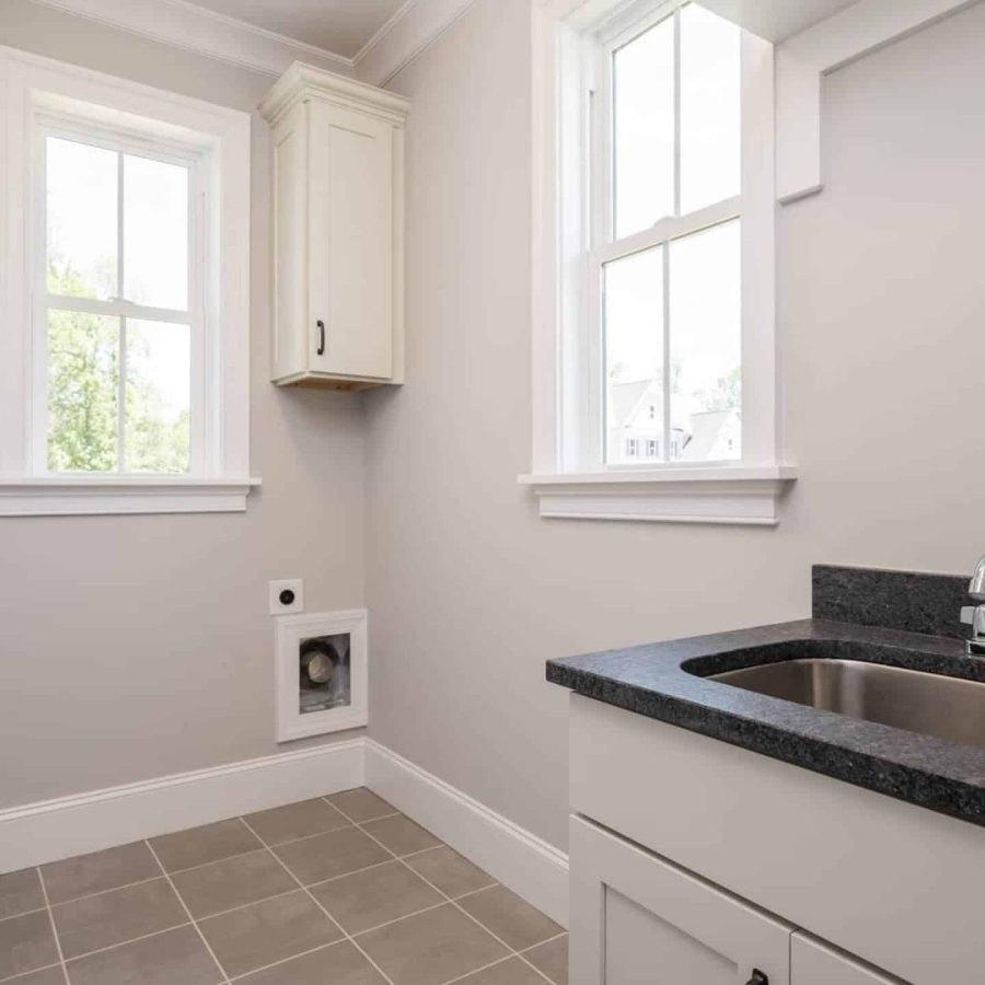 Craftsman house Floor Plan with Spacious Design and CAD Blueprints