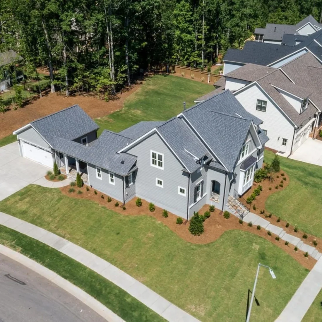 Craftsman house Floor Plan with Spacious Design and CAD Blueprints