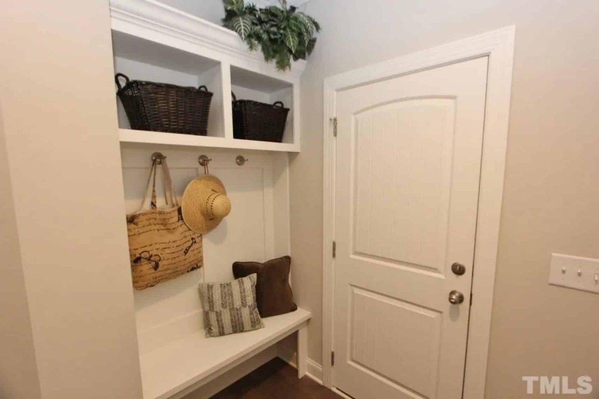 Craftsman house Design Plan with 3 Bedrooms & CAD Blueprints