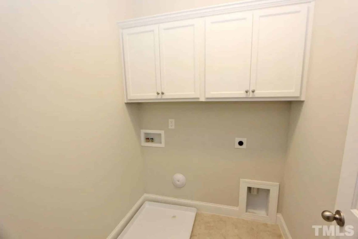 Craftsman house Design Plan with 3 Bedrooms & CAD Blueprints