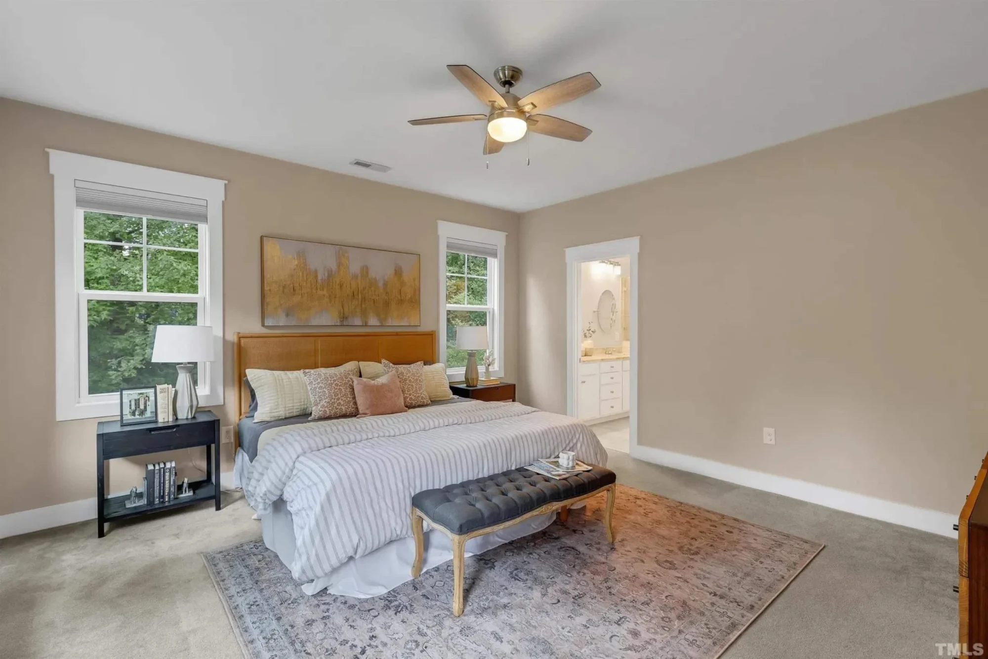 Craftsman house Floor Plan: Spacious Design & Quality Features