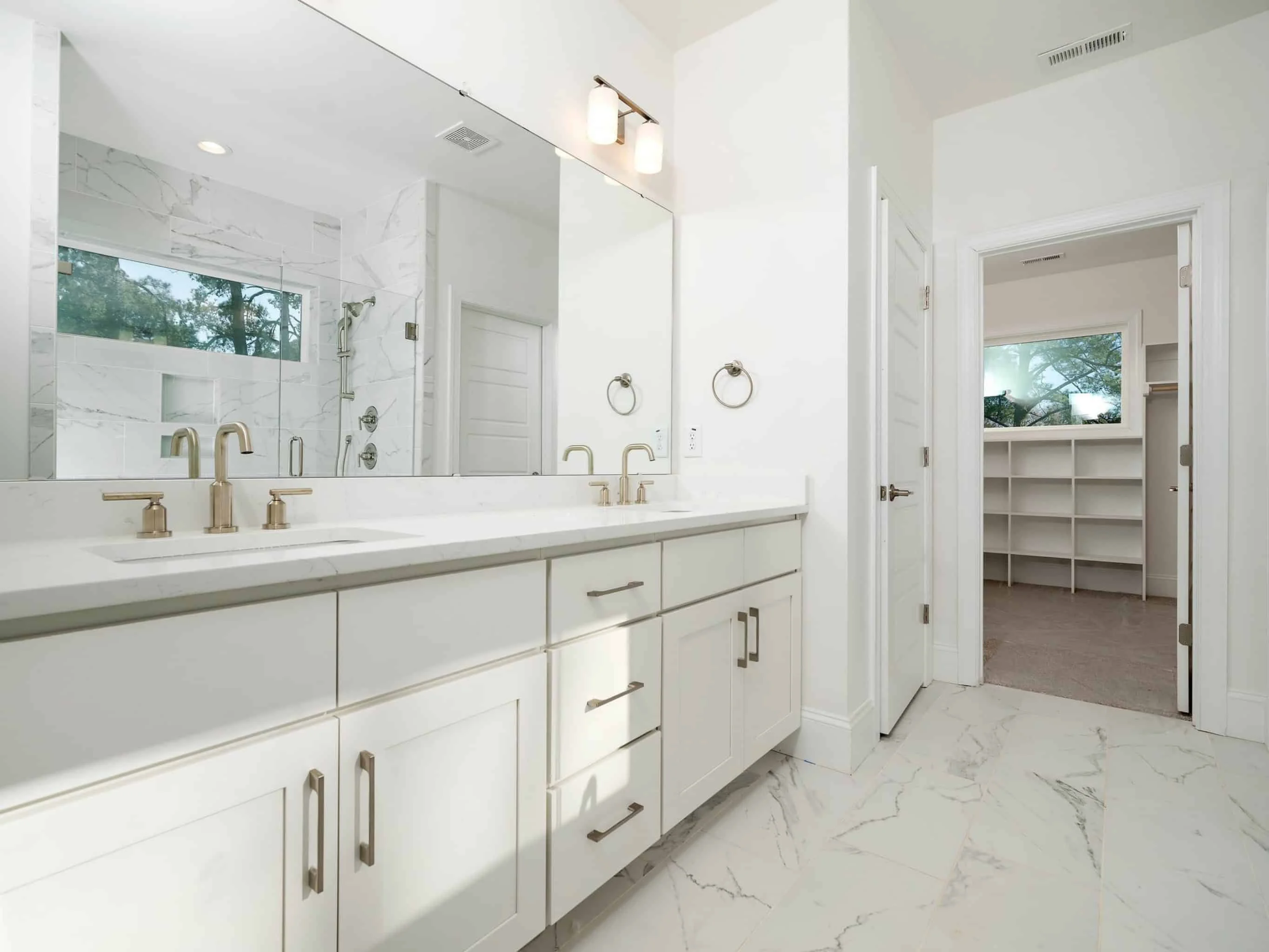 Modern Suburban house Plan with 2-Story CAD Blueprint Designs