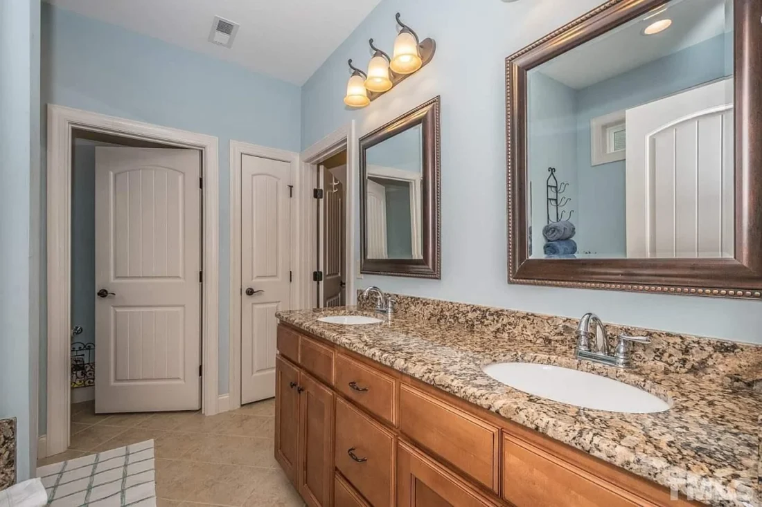 Modern Craftsman house with Floor Plan, Blueprint & CAD Designs