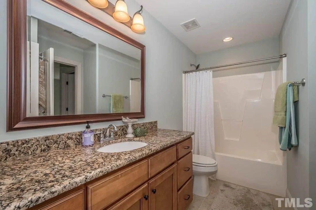 Modern Craftsman house with Floor Plan, Blueprint & CAD Designs