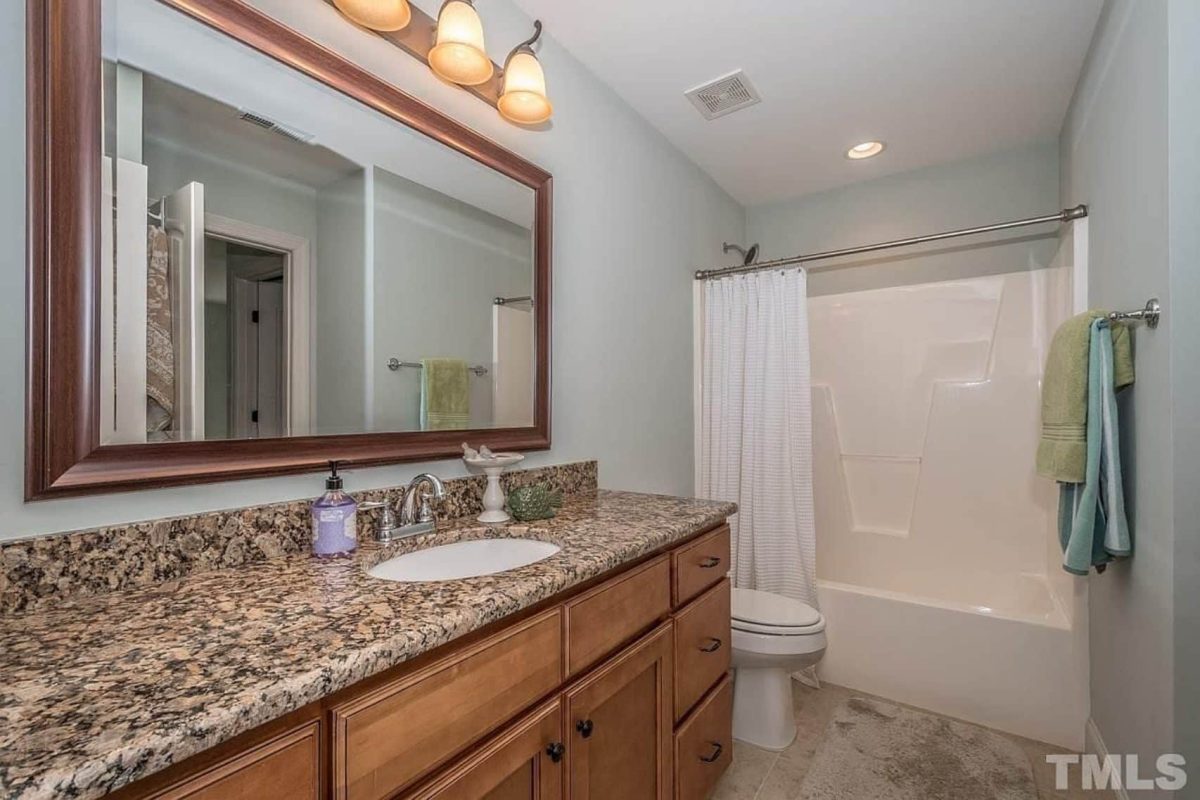 Modern Craftsman house with Floor Plan, Blueprint & CAD Designs