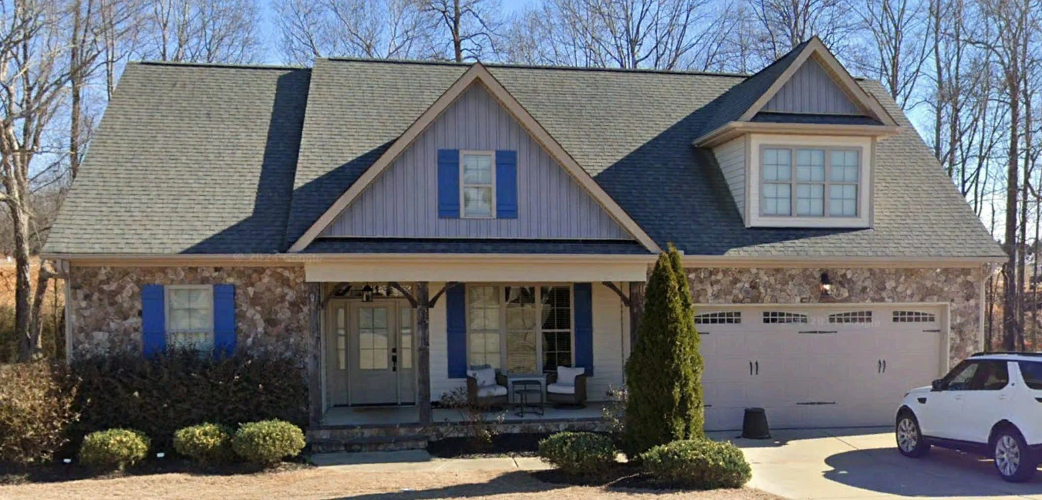 Modern Craftsman house Plan with 4 Bedrooms and 2-Car Garage