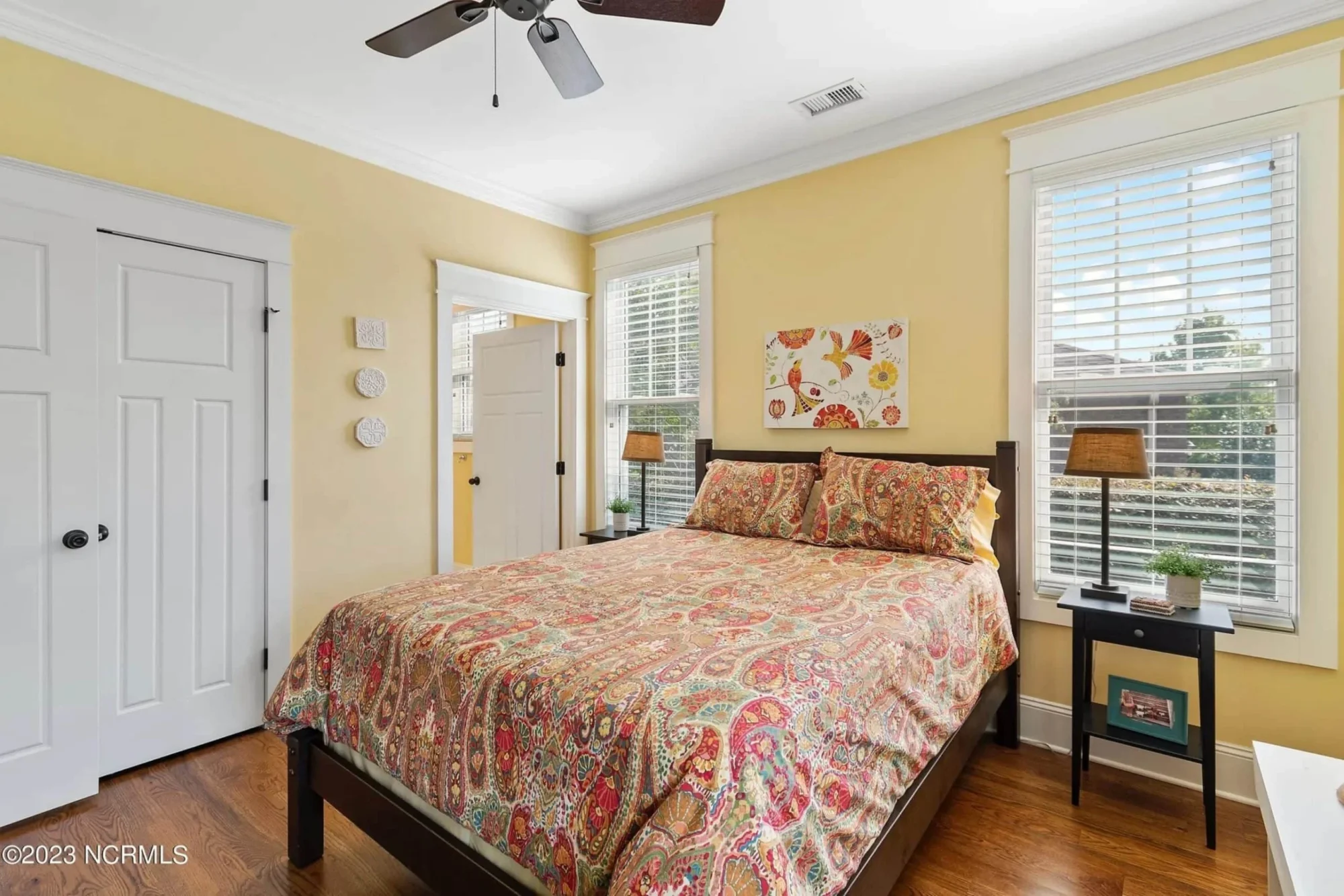 Craftsman house Floor Plan: 3-Bed, 2-Story Blueprint