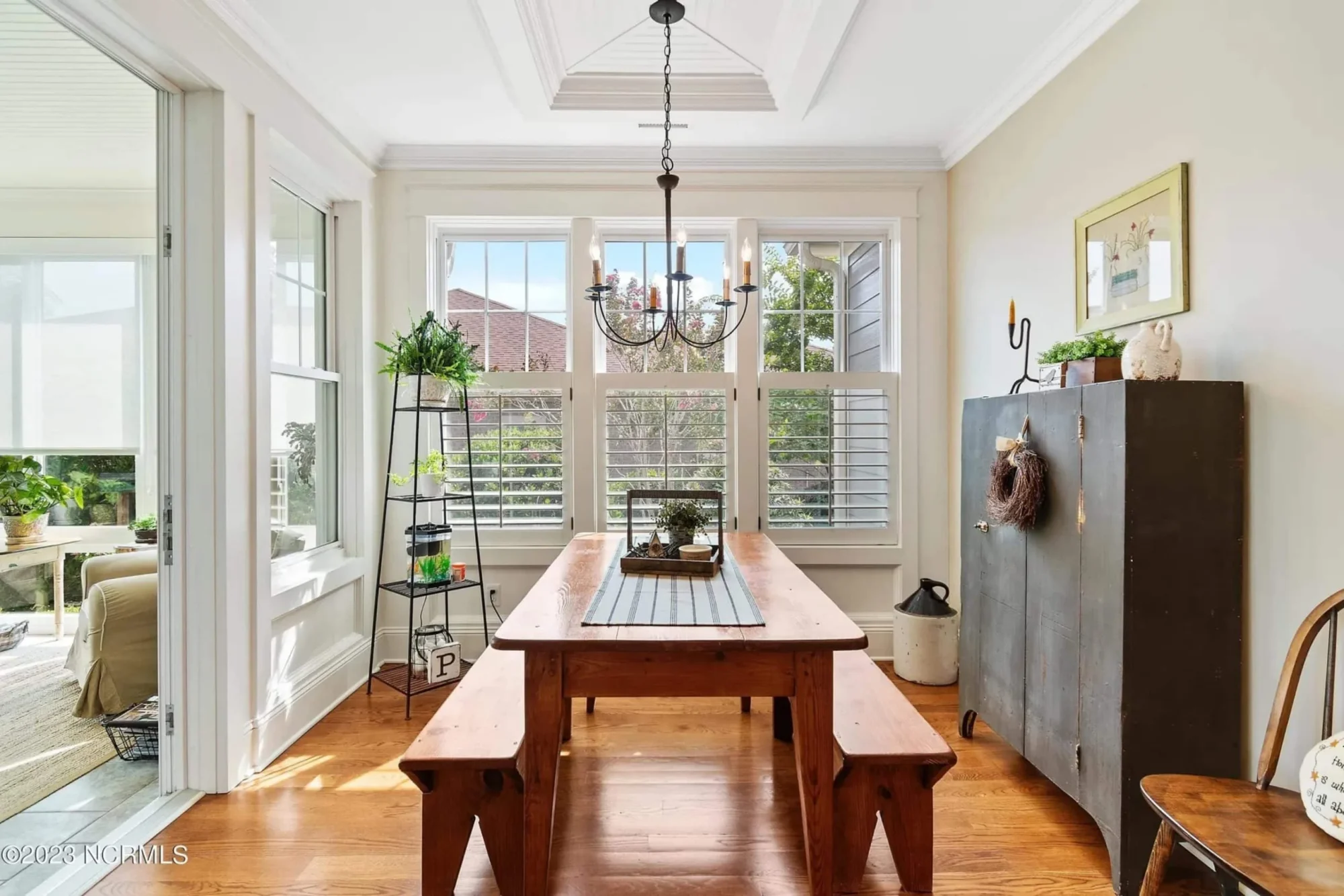 Craftsman house Floor Plan: 3-Bed, 2-Story Blueprint