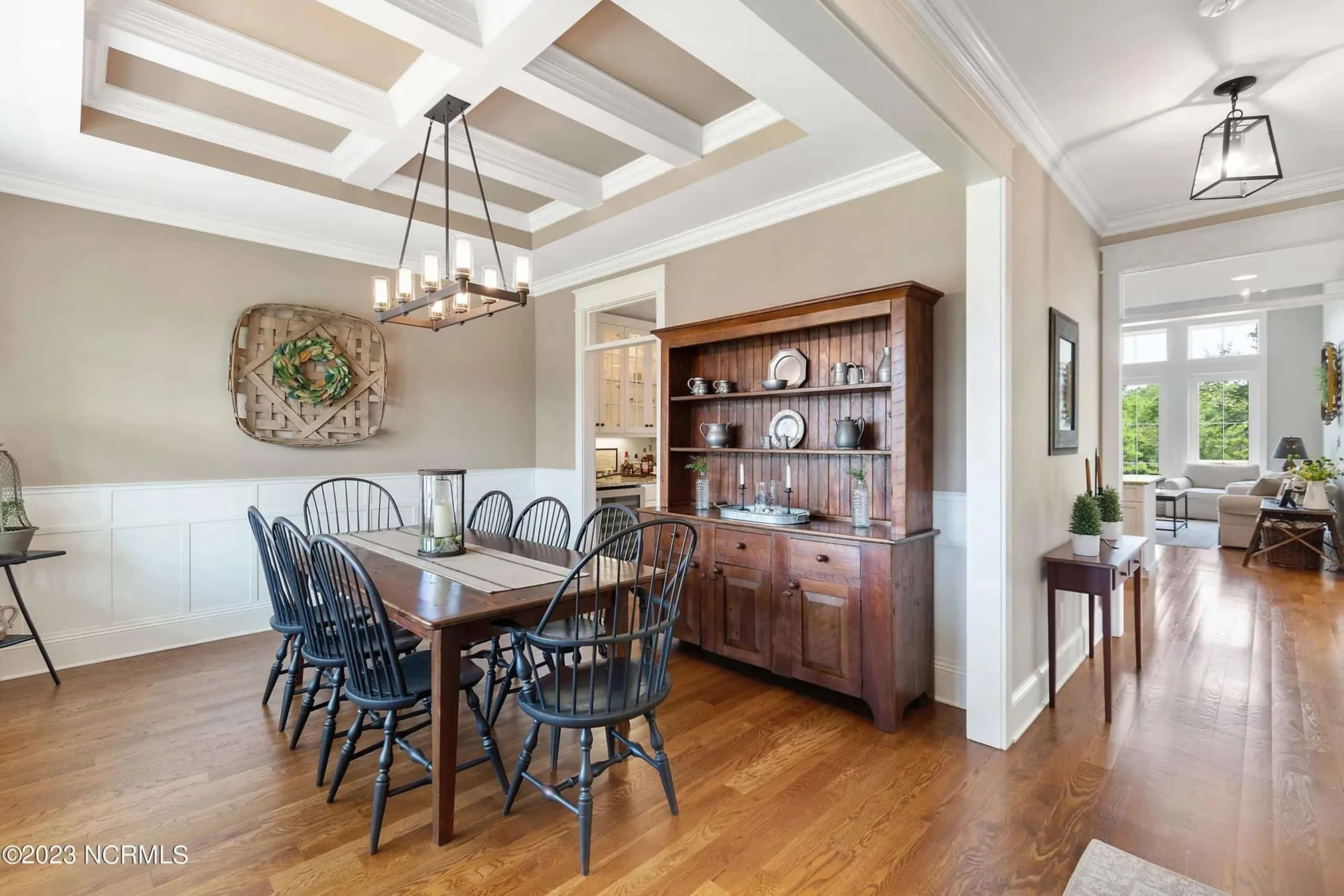 Craftsman house Floor Plan: 3-Bed, 2-Story Blueprint