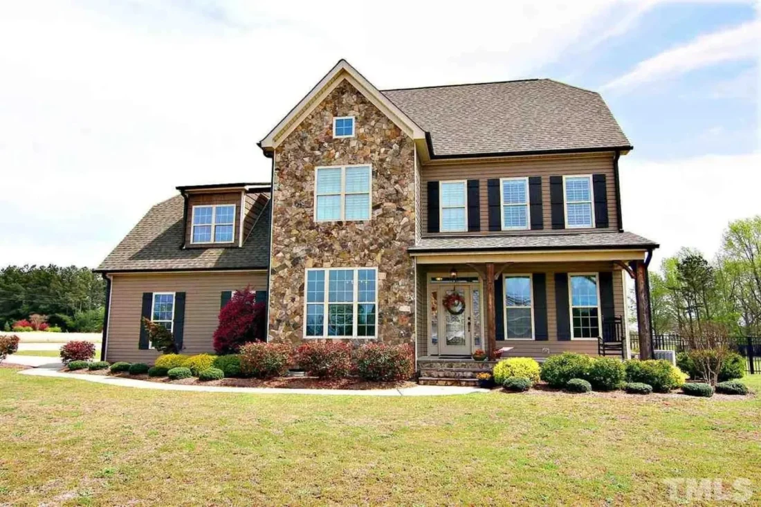 Modern house Plan with Architectural Designs and CAD Features