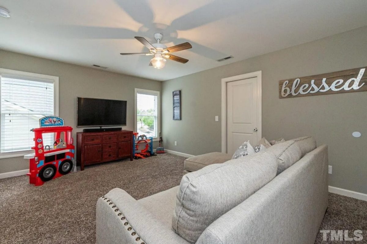 Modern Suburban house Plan with Spacious Floor Plan and CAD Design