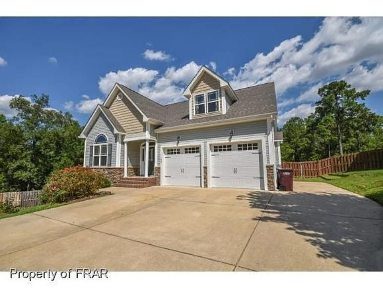 Elegant 2-Story house Plan with CAD-Ready Designs