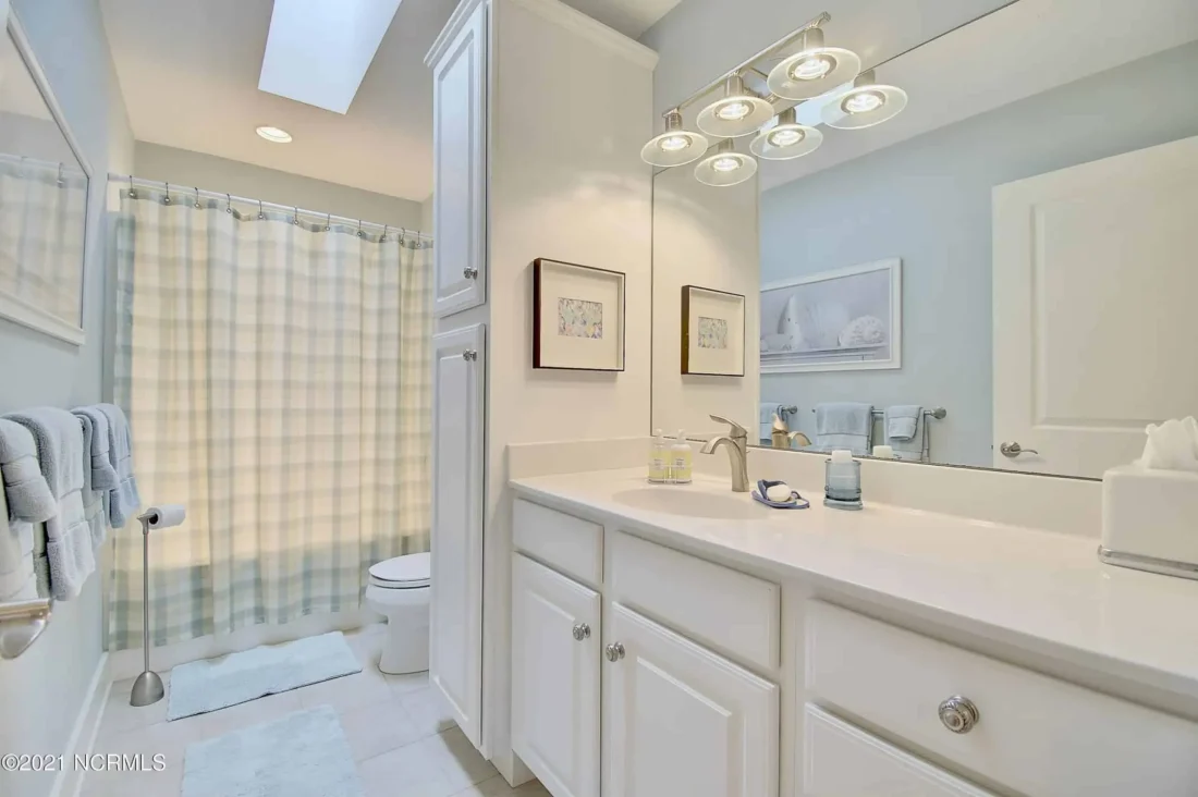 Stunning 2-Story house Plan with CAD Blueprint and Modern Designs