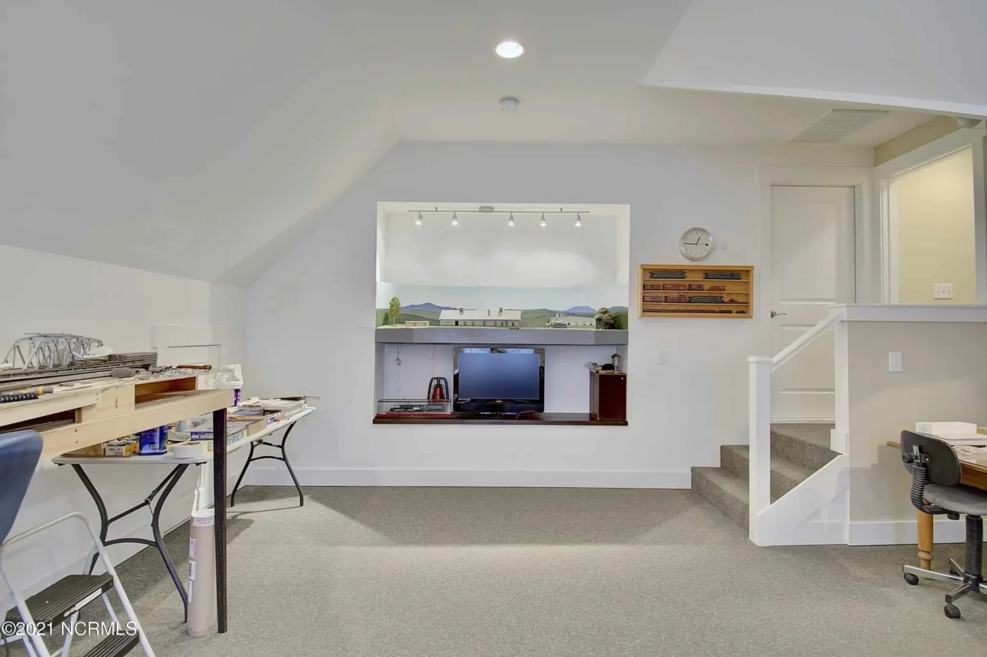 Stunning 2-Story house Plan with CAD Blueprint and Modern Designs