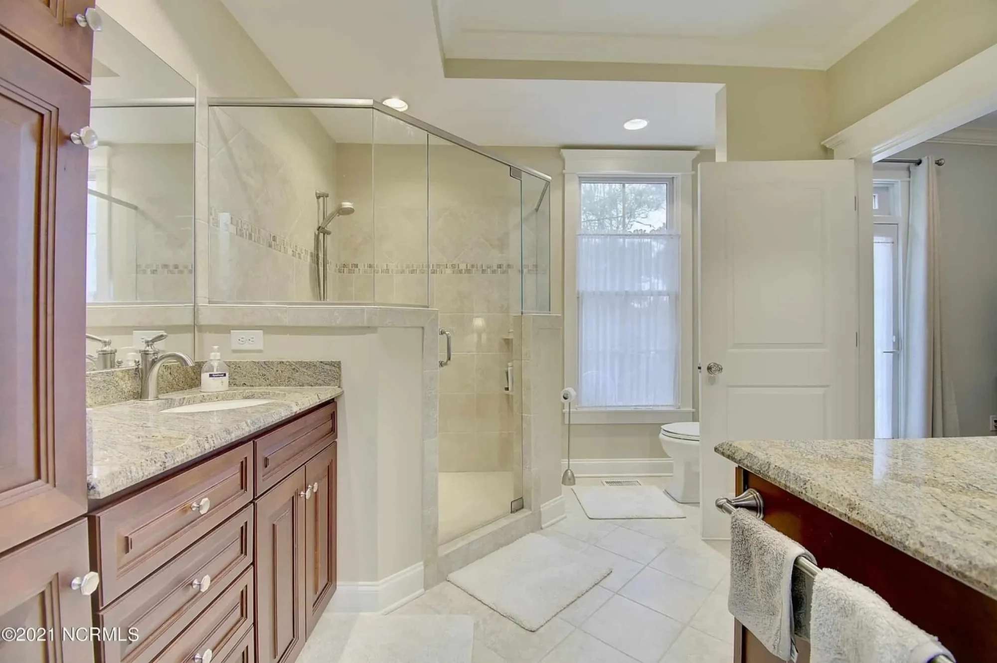 Stunning 2-Story house Plan with CAD Blueprint and Modern Designs