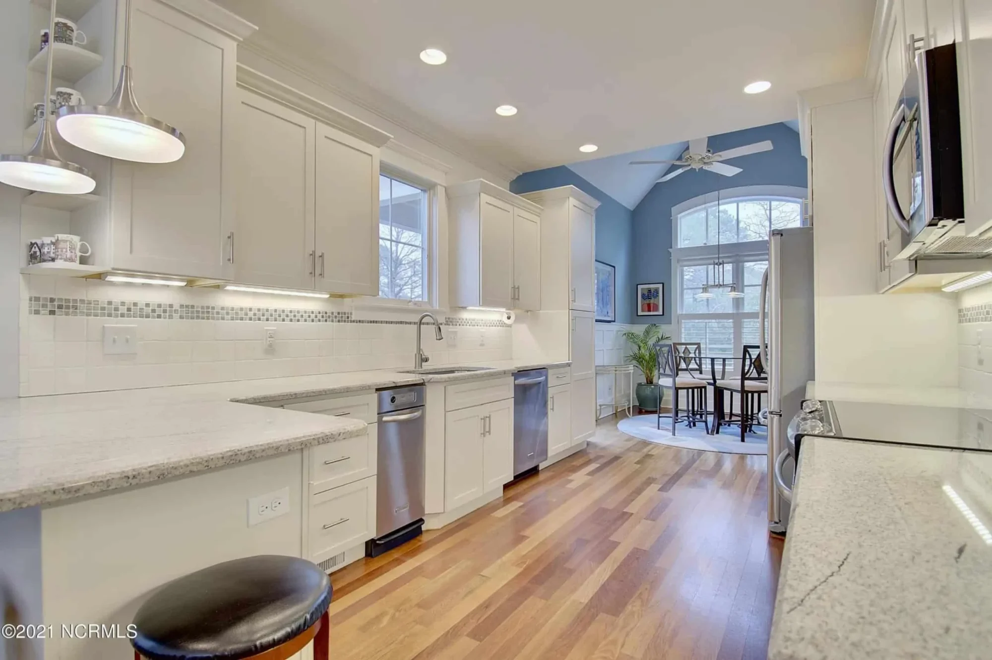 Stunning 2-Story house Plan with CAD Blueprint and Modern Designs