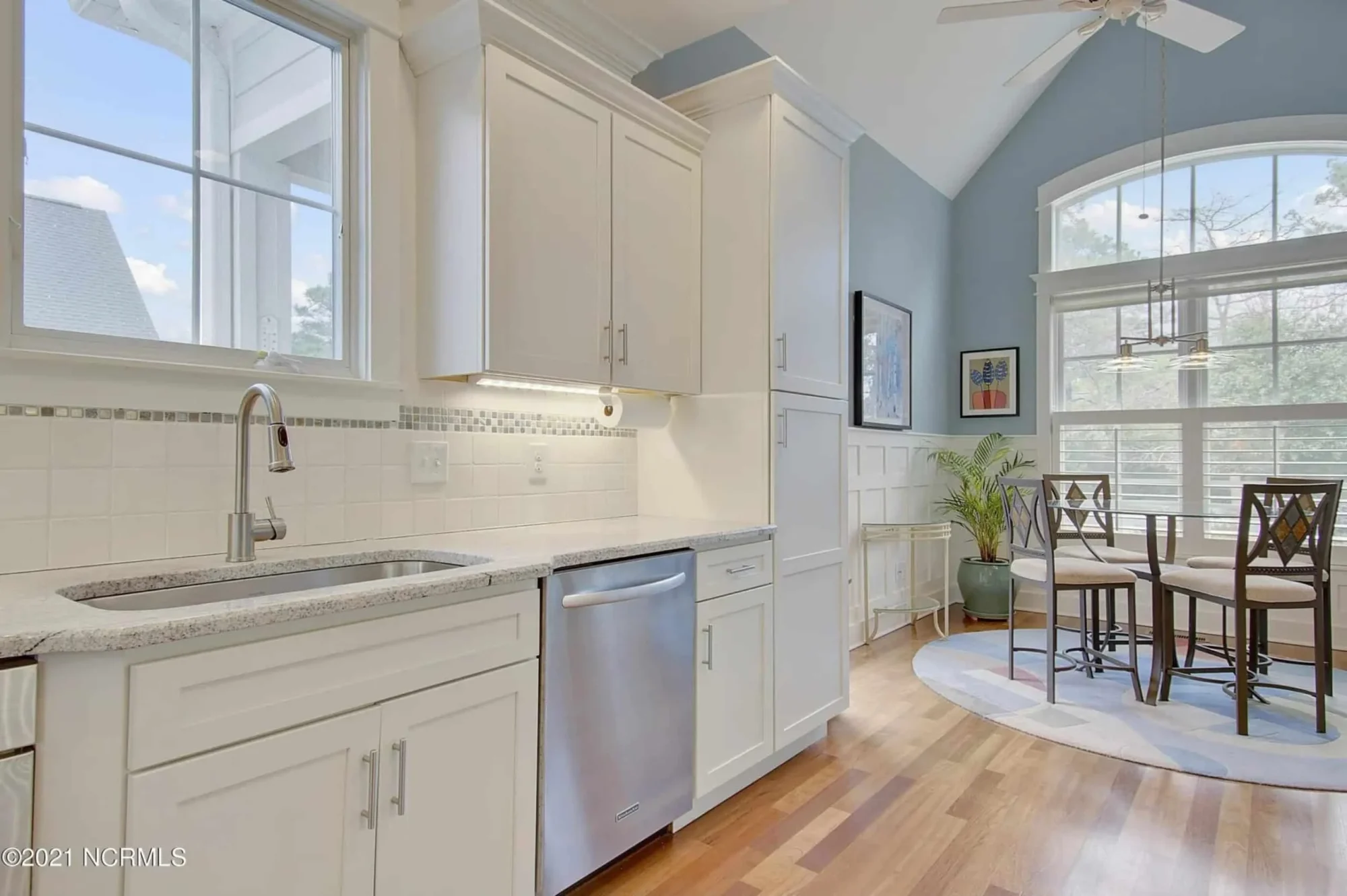 Stunning 2-Story house Plan with CAD Blueprint and Modern Designs