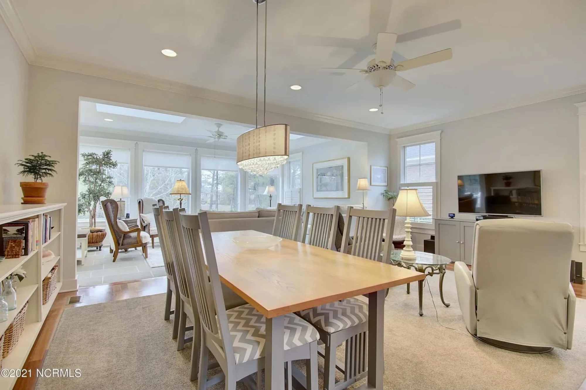 Stunning 2-Story house Plan with CAD Blueprint and Modern Designs