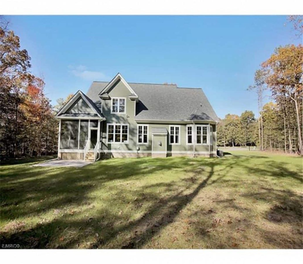 Elegant 2-Story house Plan with CAD Designs and Floor Blueprint